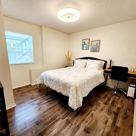 Adorable 1- Bedroom Suite In Langford فكتوريا المظهر الخارجي الصورة